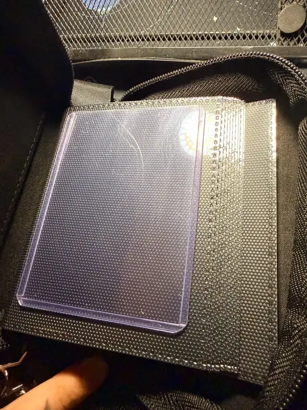 Binder Pokémon personnalisé peint à la main, phosphorescent, Dracaufeu