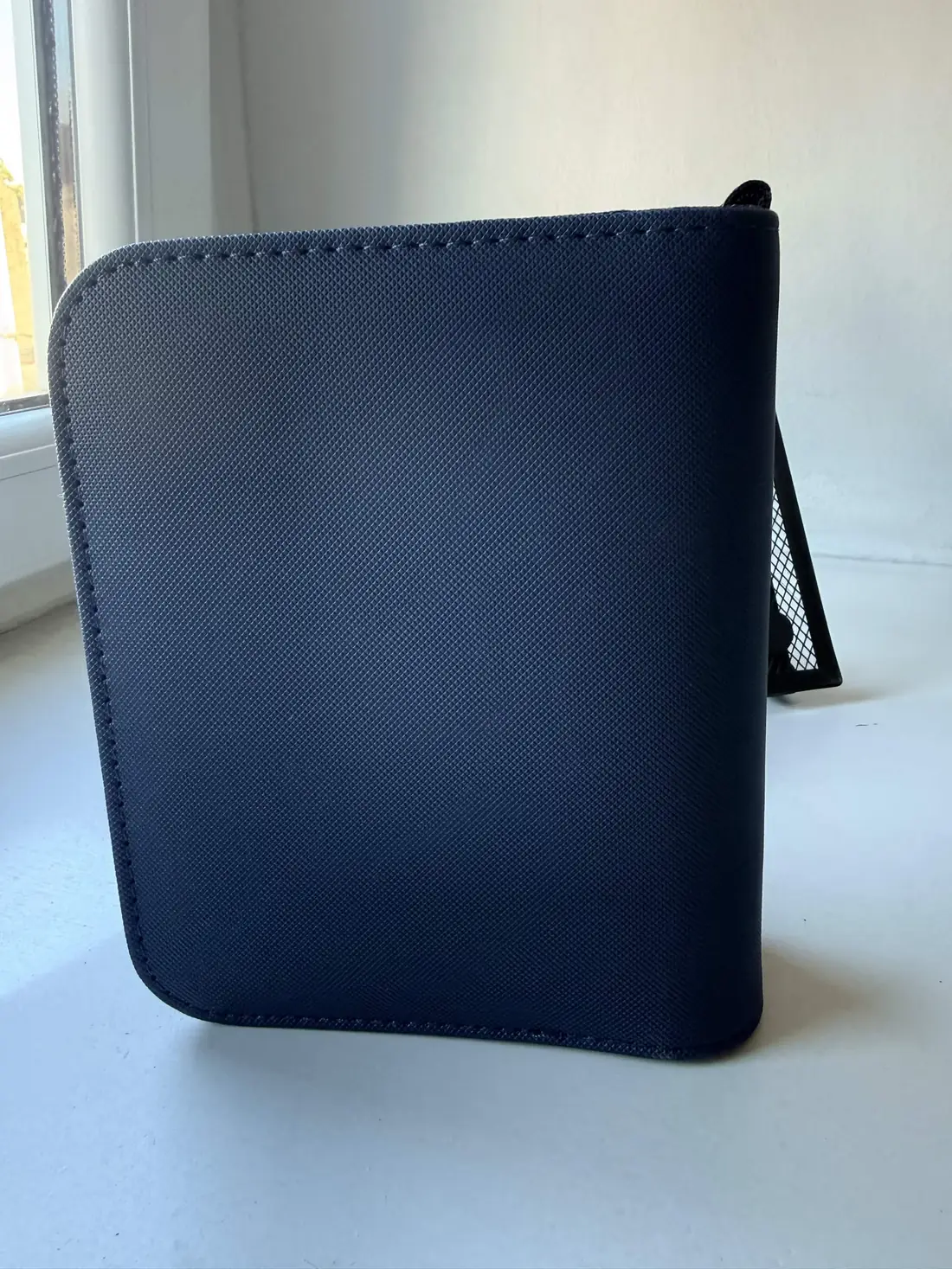 Binder Pokémon personnalisé peint à la main, phosphorescent, Osselait
