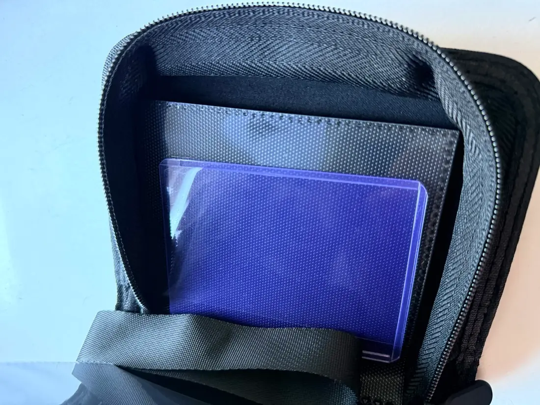 Binder Pokémon personnalisé peint à la main, phosphorescent, Osselait