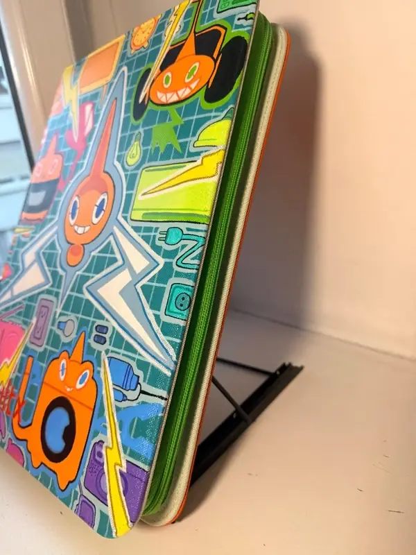 Binder Pokémon Vault X personnalisé peint à la main, phosphorescent, Motisma