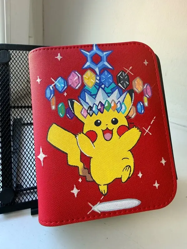 Binder Pokémon personnalisé peint à la main, phosphorescent, Pikachu