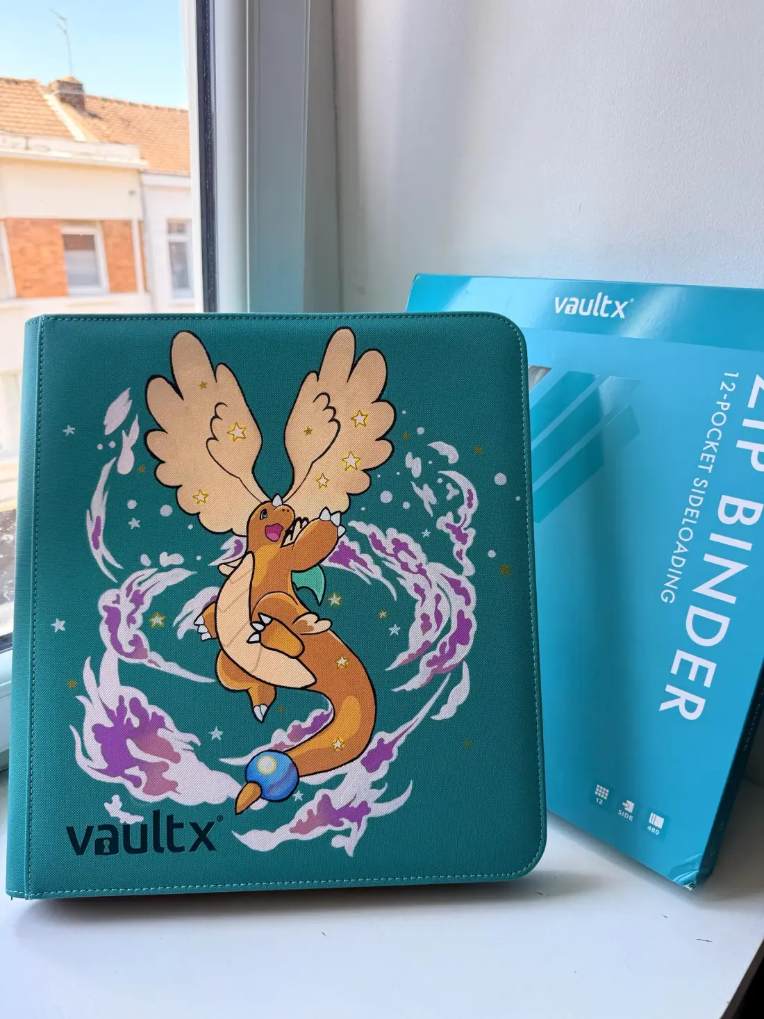 Binder Vault X personnalisé peint à la main, version Méga-Dracolosse