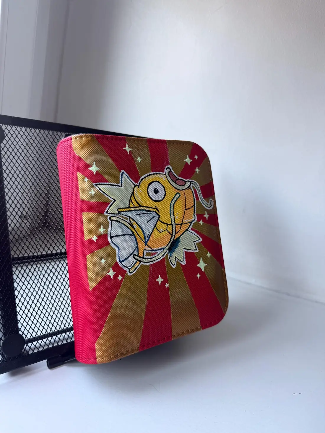 Binder Pokémon personnalisé peint à la main, Magicarpe Shiny
