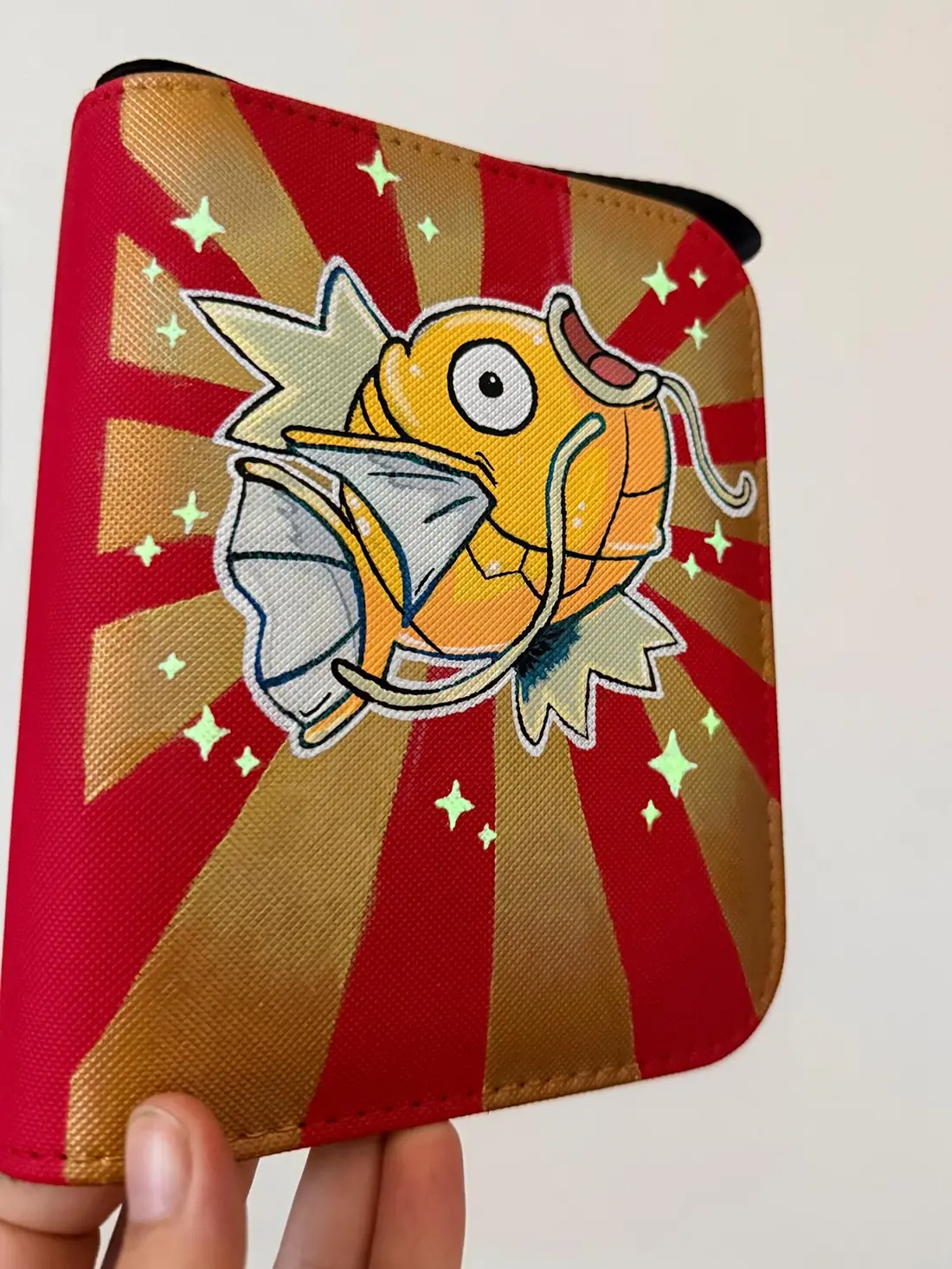 Binder Pokémon personnalisé peint à la main, Magicarpe Shiny
