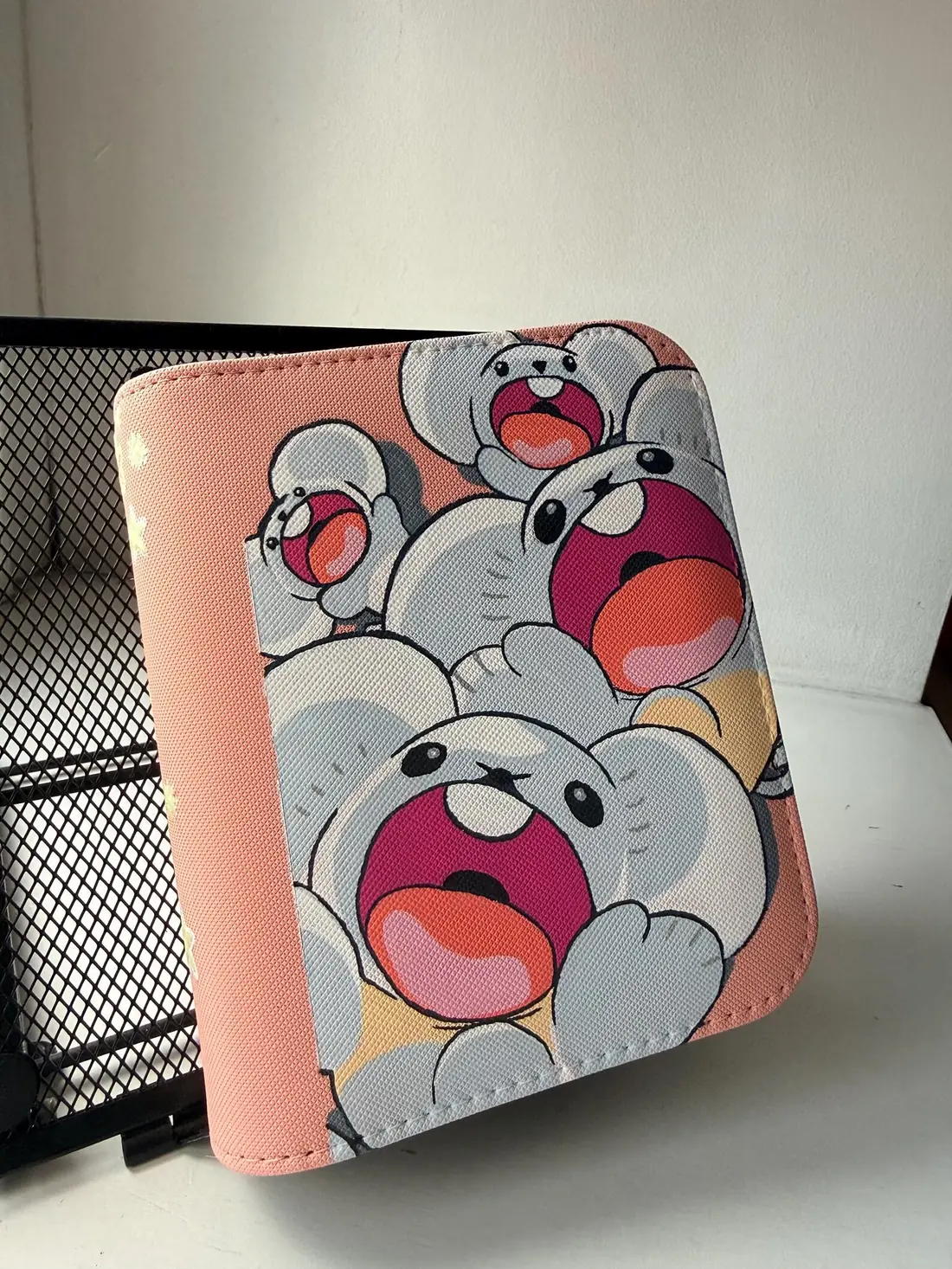 Binder Pokémon personnalisé peint à la main, Famignol Shiny