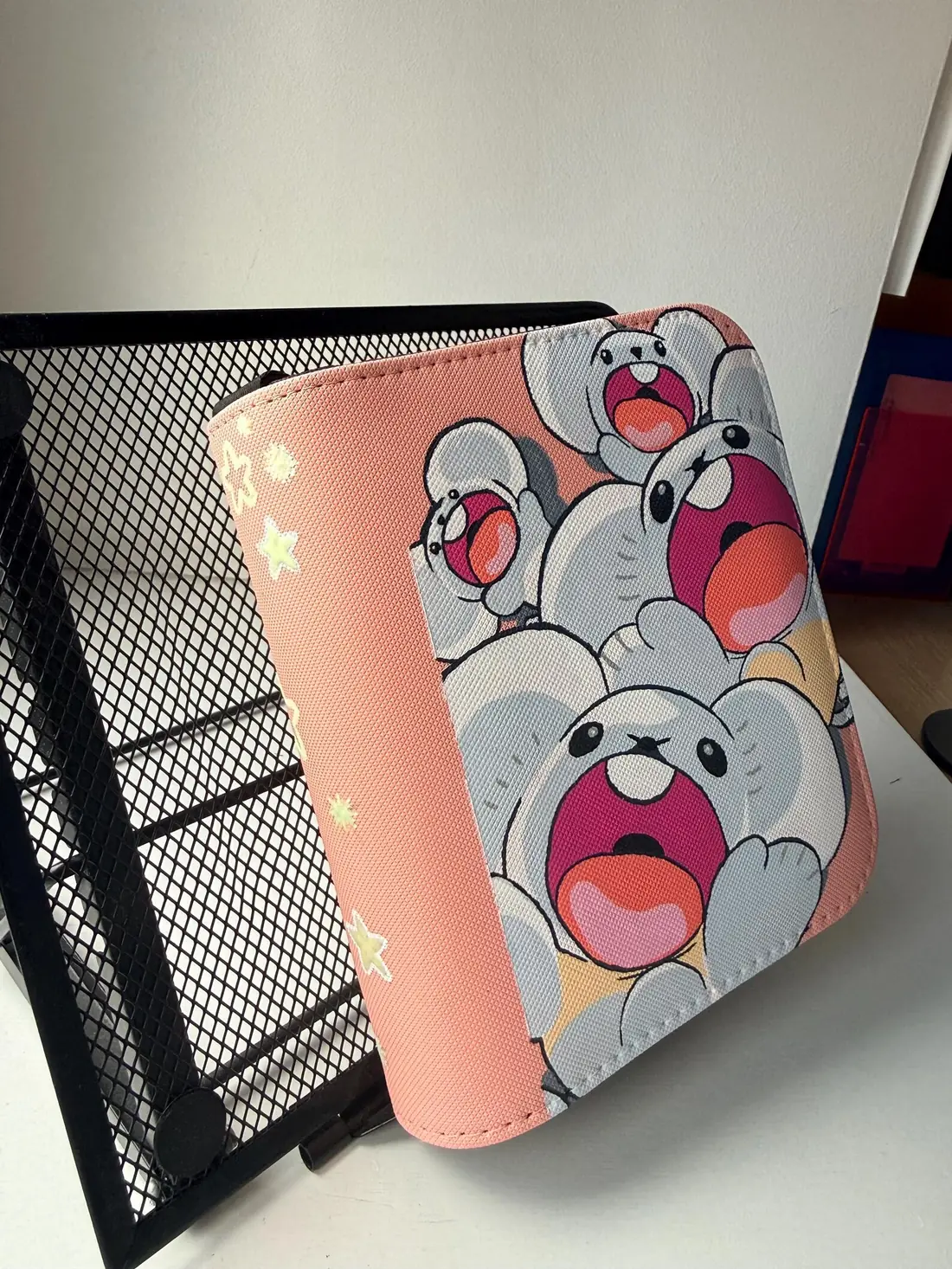 Binder Pokémon personnalisé peint à la main, Famignol Shiny