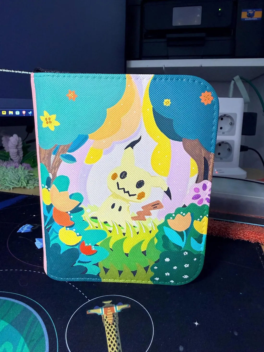 Binder Pokémon personnalisé peint à la main, Mimiqui